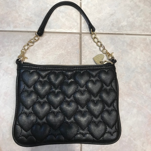 Betsey Johnson Black Quilted Hearts wristlet - Picture 4 of 11